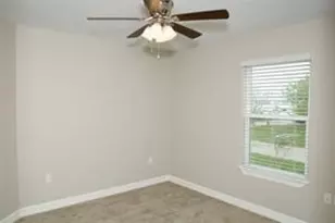919 N Avenue C, Freeport, TX 77541 - Photo 11