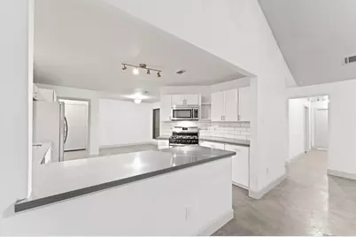 29 S High Oaks Circle, The Woodlands, TX 77380 - Photo 7