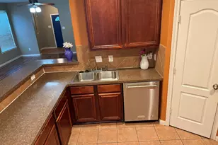 9429 Lambright Rd, Houston, TX 77075 - Photo 9