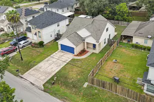9429 Lambright Rd, Houston, TX 77075 - Photo 3