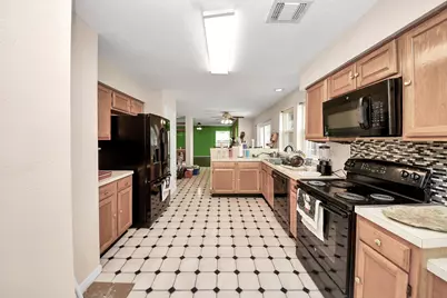 15731 Oak Mountain Drive, Houston, TX 77095 - Photo 23