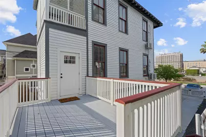 313 14th Street, Galveston, TX 77550 - Photo 3