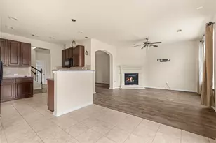 12918 Iris Garden Ln, Houston, TX 77044 - Photo 9