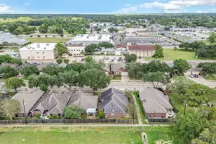 206 Live Oak Ln, Friendswood, TX 77546 - Photo 5