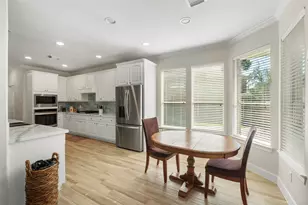 2 N Chantsong Cir, The Woodlands, TX 77382 - Photo 15