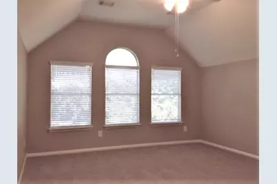 12527 Avery Vale Lane, Houston, TX 77014 - Photo 9