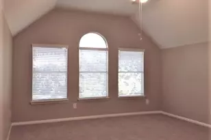 12527 Avery Vale Ln, Houston, TX 77014 - Photo 9