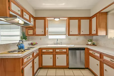 614 Seaway Drive, El Lago, TX 77586 - Photo 17