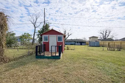 7406 Saint Louis Street, Houston, TX 77028 - Photo 15