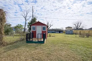 7406 St Louis St, Houston, TX 77028 - Photo 15