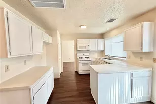 17210 Colony Creek Dr, Spring, TX 77379 - Photo 7