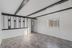 403 Avenue E, Dickinson, TX 77539 - Photo 9