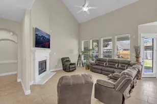 13319 Lake Chesdin Rd, Houston, TX 77044 - Photo 9
