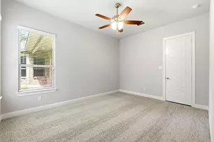 2021 Green Terrace Ln, Pinehurst, TX 77362 - Photo 33
