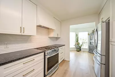 9889 Hyacinth Way, Conroe, TX 77385 - Photo 3