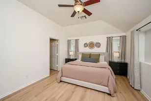 9889 Hyacinth Way, Conroe, TX 77385 - Photo 17