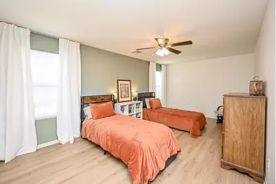 9889 Hyacinth Way, Conroe, TX 77385 - Photo 25