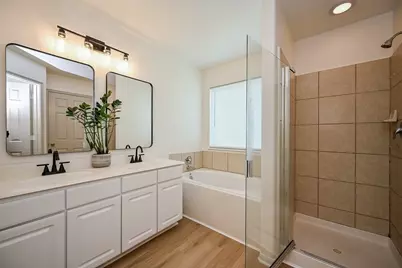 9889 Hyacinth Way, Conroe, TX 77385 - Photo 19