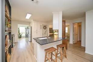 9889 Hyacinth Way, Conroe, TX 77385 - Photo 3