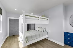 1240 Gulf Rd, Crystal Beach, TX 77650 - Photo 29