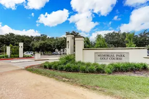 1310 Whispering Pines Dr, Houston, TX 77055 - Photo 35