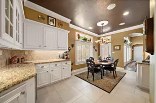 1310 Whispering Pines Dr, Houston, TX 77055 - Photo 11