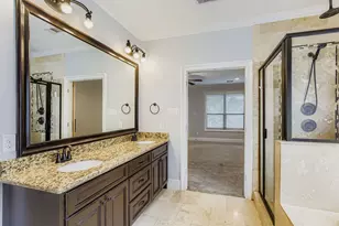 1020 W 22nd St, Houston, TX 77008 - Photo 25