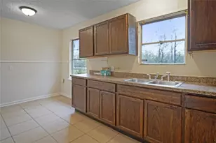 5946 Beldart St, Houston, TX 77033 - Photo 7