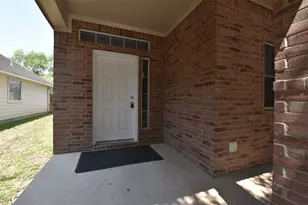 21603 Falvel Lake Dr, Spring, TX 77388 - Photo 3