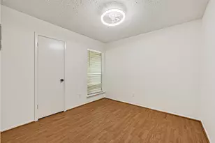 15922 Beechnut St, Houston, TX 77083 - Photo 11
