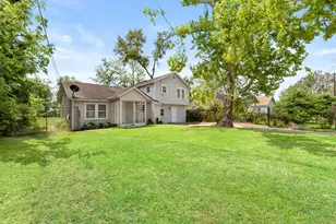 1016 Apache St, Houston, TX 77022 - Photo 3