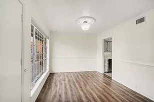 2101 Fountain View Dr, Houston, TX 77057 - Photo 5