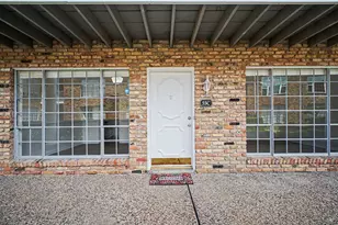 2101 Fountain View Dr, Houston, TX 77057 - Photo 3