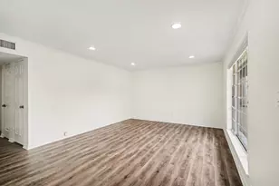 2101 Fountain View Dr, Houston, TX 77057 - Photo 7