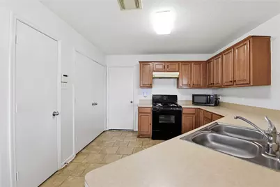 3330 Allington Court, Houston, TX 77014 - Photo 19
