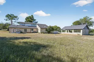 300 Fawn Ln, Georgetown, TX 78628 - Photo 3