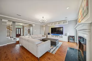 2027 Valleria Ct, Sugar Land, TX 77479 - Photo 3