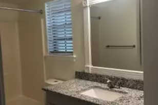 2402 Sycamore Ave, Huntsville, TX 77340 - Photo 7
