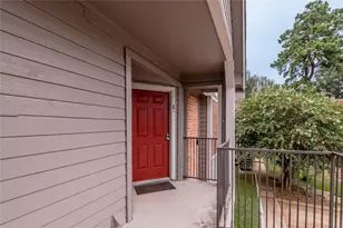 2402 Sycamore Ave, Huntsville, TX 77340 - Photo 3