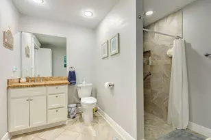 2605 Ave O 1/2, Galveston, TX 77550 - Photo 21