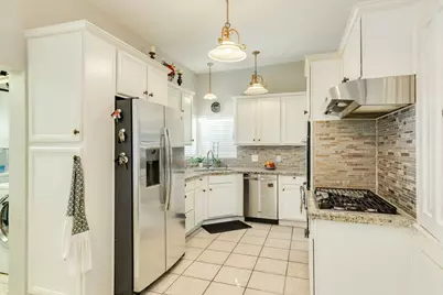 2605 Avenue O 1/2, Galveston, TX 77550 - Photo 13