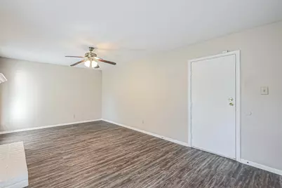 2711 Quarry Hill Road, Sugar Land, TX 77478 - Photo 11