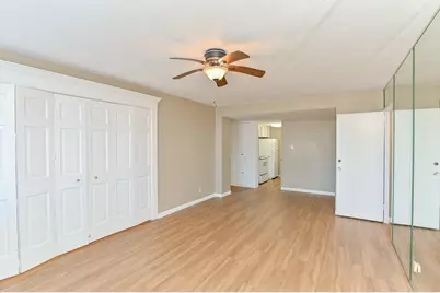 7520 Hornwood Drive #201W, Houston, TX 77036 - Photo 11