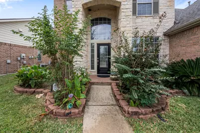 13907 Normandy Court, Sugar Land, TX 77498 - Photo 3