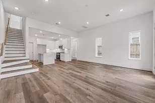 5618 Bertellis Ln, Houston, TX 77091 - Photo 7