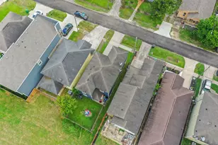 2302 Abernathy St, Houston, TX 77026 - Photo 29