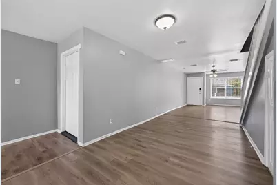 2302 Abernathy Street, Houston, TX 77026 - Photo 9