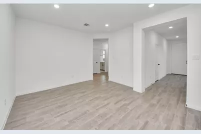 7722 Clover Gully Lane, Katy, TX 77493 - Photo 9