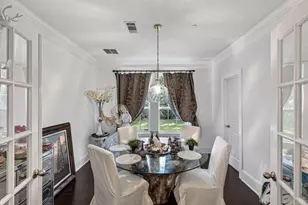 335 Voss Rd, Houston, TX 77024 - Photo 9