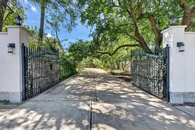 335 Voss Road, Houston, TX 77024 - Photo 41